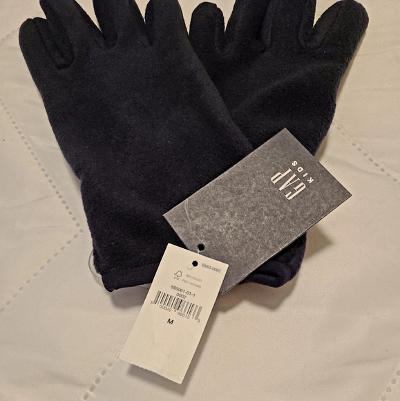 👀50% OFF👀 NWT‼️ Boy's GAP brand Polar Fleece Gloves - Picture 10 of 12